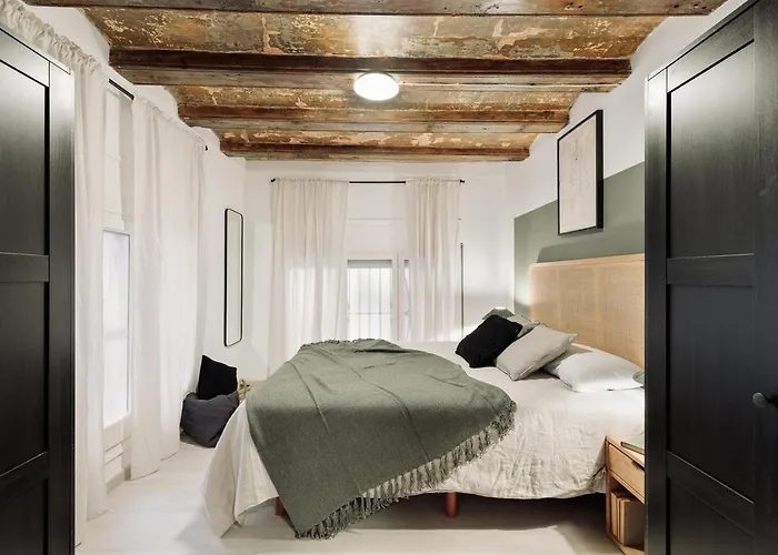 Sitges - 2 Bedrooms In St Pere Sta Caterina I Ribera * Barcellona