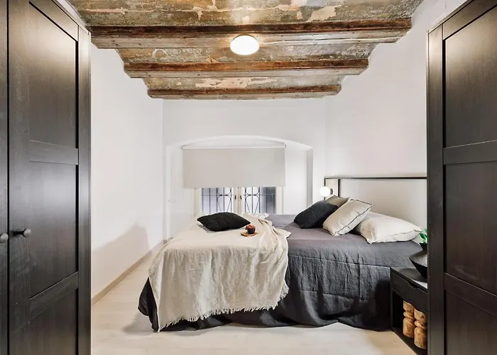 Sitges - 2 Bedrooms In St Pere Sta Caterina I Ribera Barcellona